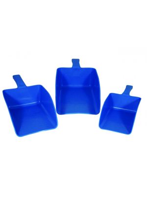 Plastic scoops are available in small, medium and large 